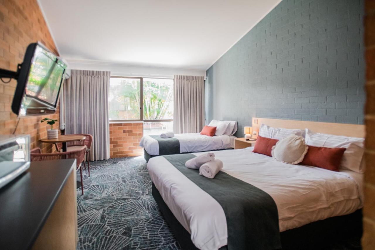 Bribie Island Hotel Bellara Buitenkant foto